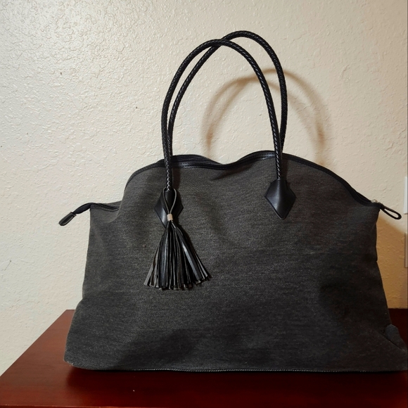 Handbags - Adorable no-brand totebag, Grey & black colors